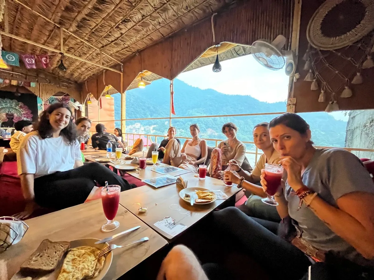 Fresh Ayurvedic Smoothies and Healthy Nutrition for Yogic Energy