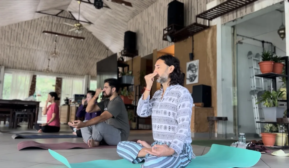 Nadi Shodhana Pranayama Class in Yoga Hall