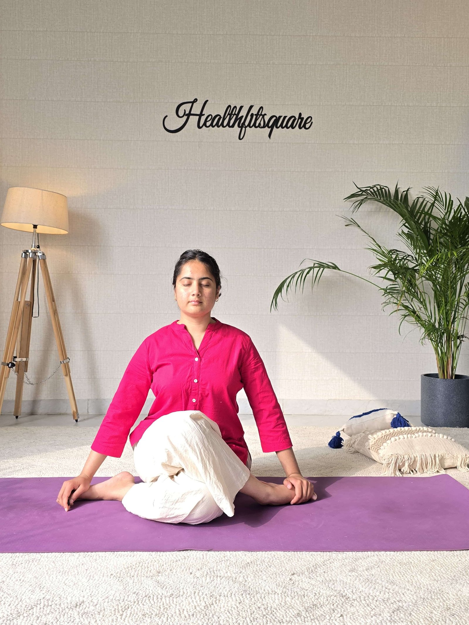 1:1 private online yoga session with Sages Yoga School Teachers