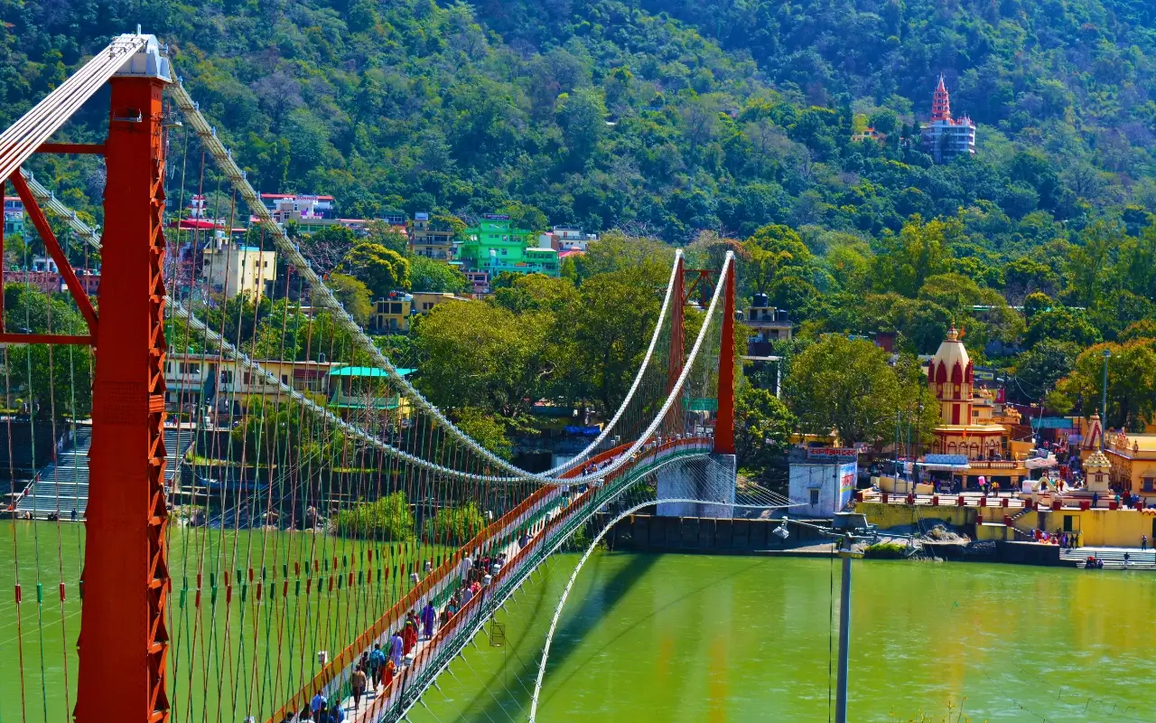 Laxman Jhula suspension bridge in Rishikesh
